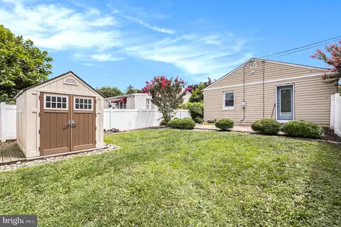 2404 3rd Ave, Marcus Hook, PA 19061 photo 12