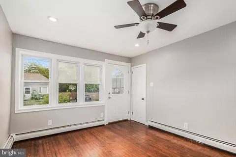 2404 3rd Ave, Marcus Hook, PA 19061 photo 5