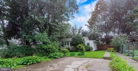 705 Madison Ct, Wallingford, PA 19086