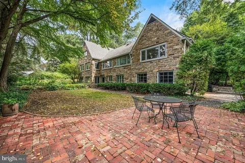 15 Wellesley Rd, Swarthmore, PA 19081