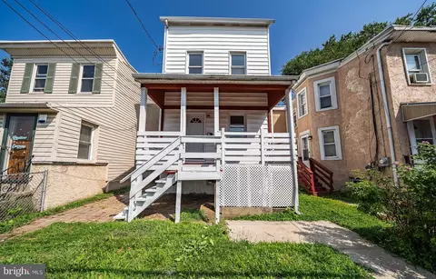 211 N 9th St, Darby, PA 19023