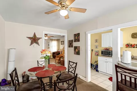 7151 Clover Ln, Upper Darby, PA 19082 photo 10