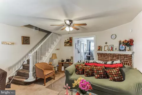 7151 Clover Ln, Upper Darby, PA 19082 photo 5