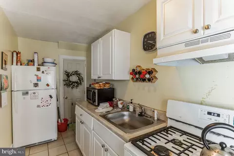 7151 Clover Ln, Upper Darby, PA 19082 photo 11