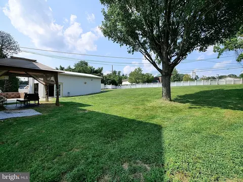 2431 E Helms Mnr, Marcus Hook, PA 19061 photo 31