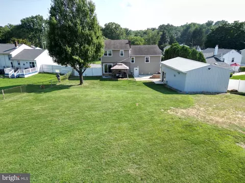 2431 E Helms Mnr, Marcus Hook, PA 19061 photo 33