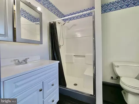 2431 E Helms Mnr, Marcus Hook, PA 19061 photo 14