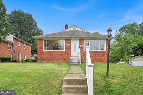 2921 Armstrong Ave, Clifton Heights, PA 19018