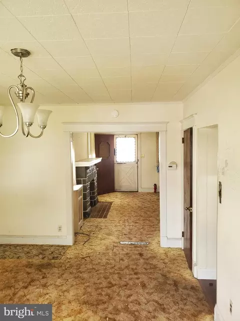 48 S Fairview Ave, Upper Darby, PA 19082 photo 10
