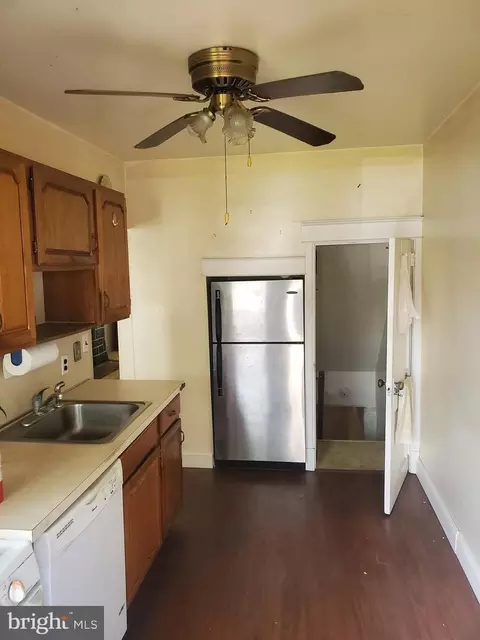 48 S Fairview Ave, Upper Darby, PA 19082 photo 12