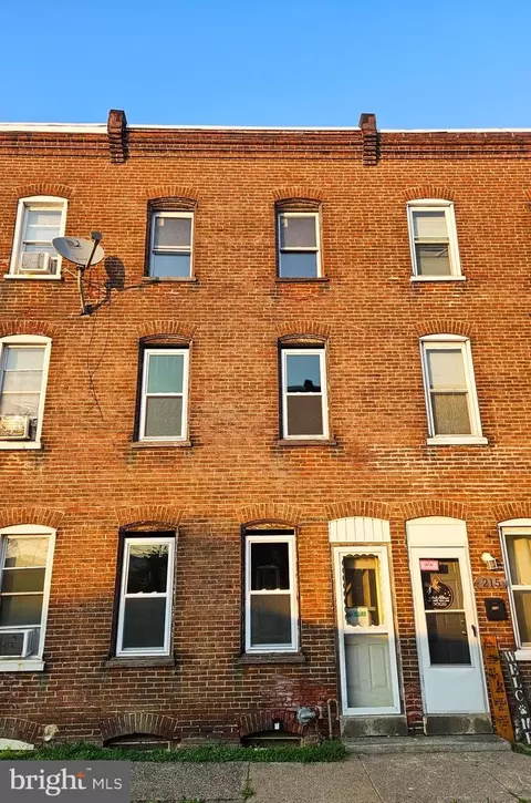 217 Concord St, Crum Lynne, PA 19022