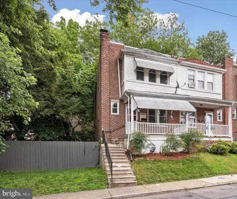 2429 Upland St, Chester, PA 19013