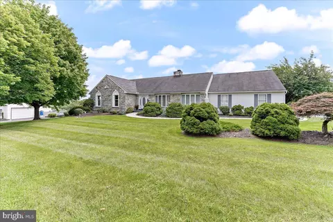 27 James Hayward Rd, Glen Mills, PA 19342