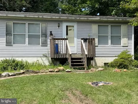 255 Maple Ave, Morton, PA 19070