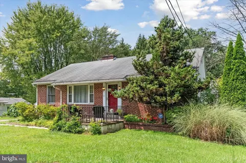 1916 Larkin Rd, Boothwyn, PA 19061