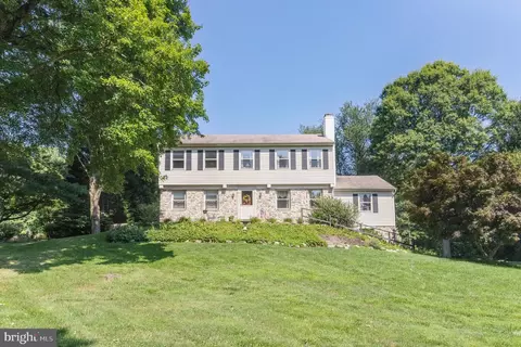 400 Ivy Ln, Glen Mills, PA 19342