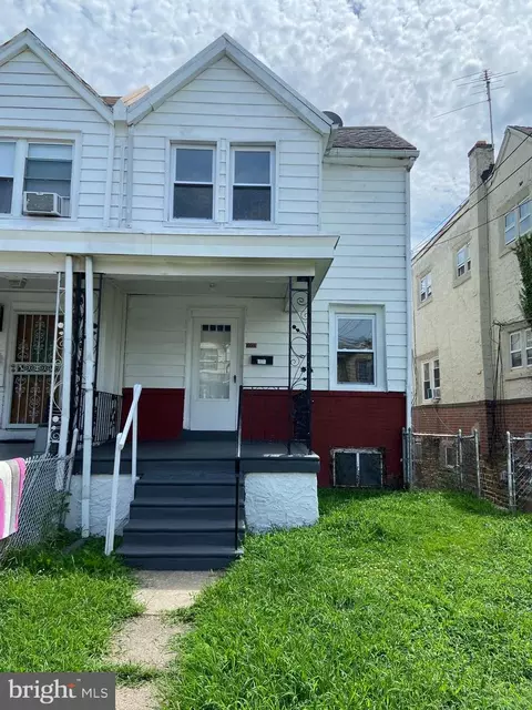 7038 Clover Ln, Upper Darby, PA 19082
