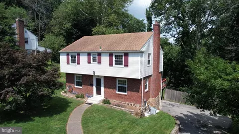 665 N Bishop Ave, Springfield, PA 19064