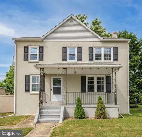 2394 Booker Ave, Aston, PA 19014