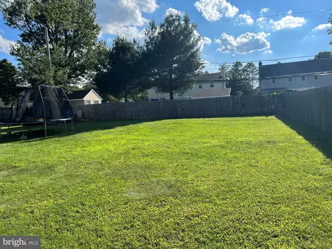 2156 Sproul Rd, Broomall, PA 19008 photo 3