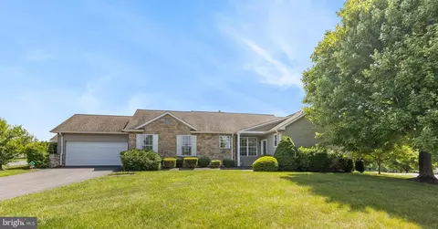 1300 Covert Ct, Glen Mills, PA 19342