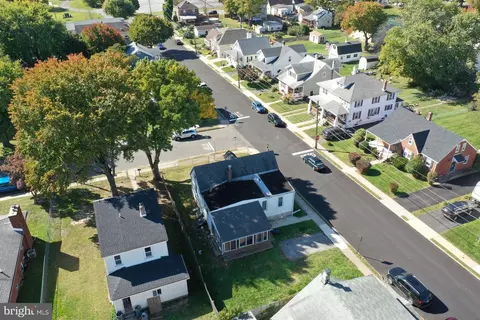 1565 Beale St, Marcus Hook, PA 19061 photo 2