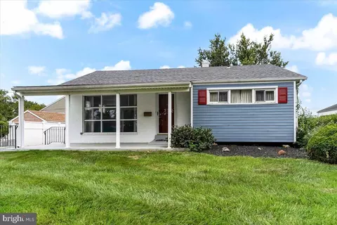 2111 Bridgewater Rd, Aston, PA 19014