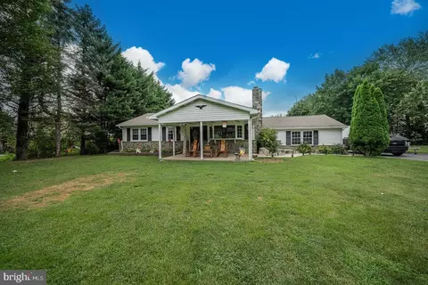 3340 Goodley Rd, Garnet Valley, PA 19060