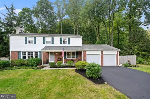 511 Crestview Rd, Wayne, PA 19087