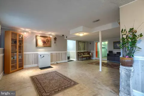 8 Independence Ct, Upper Chichester, PA 19061 photo 17