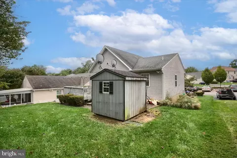 8 Independence Ct, Upper Chichester, PA 19061 photo 28