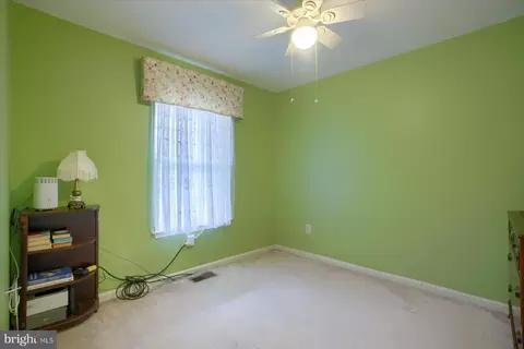 8 Independence Ct, Upper Chichester, PA 19061 photo 14