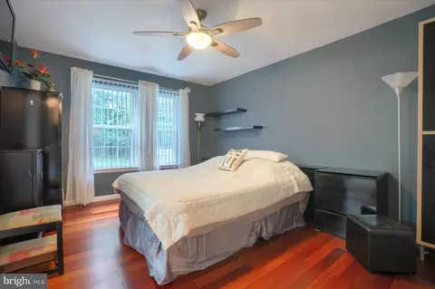 8 Independence Ct, Upper Chichester, PA 19061 photo 9