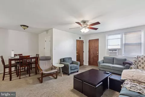 392 Beverly Blvd, Upper Darby, PA 19082 photo 13