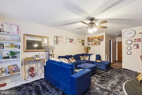 392 Beverly Blvd, Upper Darby, PA 19082 photo 15