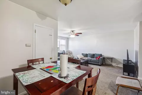 392 Beverly Blvd, Upper Darby, PA 19082 photo 8