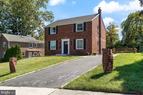 459 Stanfield Rd, Springfield, PA 19064