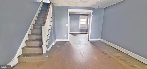 7220 Clinton Rd, Upper Darby, PA 19082 photo 2