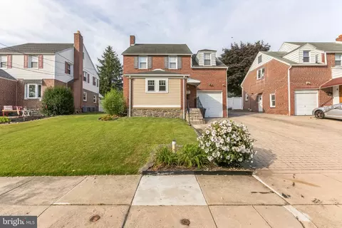 221 Sutton Ave, Folsom, PA 19033