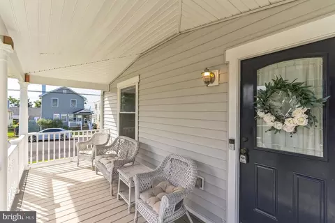1502 Beale St, Marcus Hook, PA 19061 photo 2