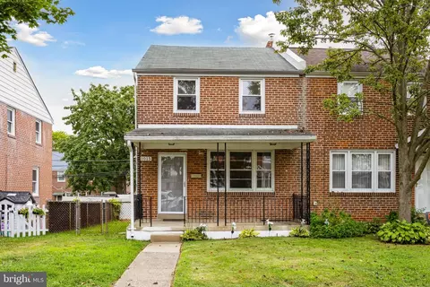 1015 Cobbs St, Drexel Hill, PA 19026