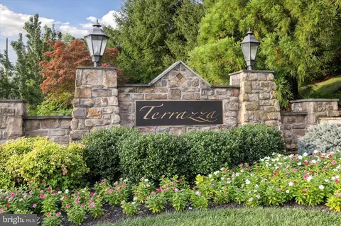444 Cornerstone Dr #444, Newtown Square, PA 19073