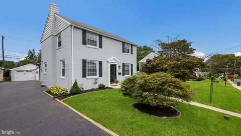 22 West Ave, Springfield, PA 19064