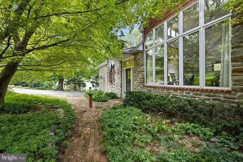 10 Rabbit Run Rd, Rose Valley, PA 19086 photo 2