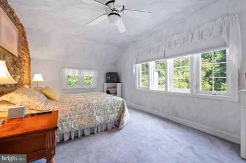 10 Rabbit Run Rd, Rose Valley, PA 19086 photo 35