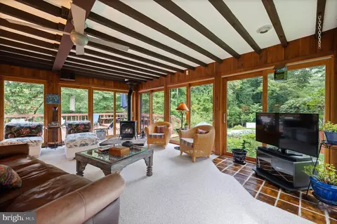 10 Rabbit Run Rd, Rose Valley, PA 19086 photo 24