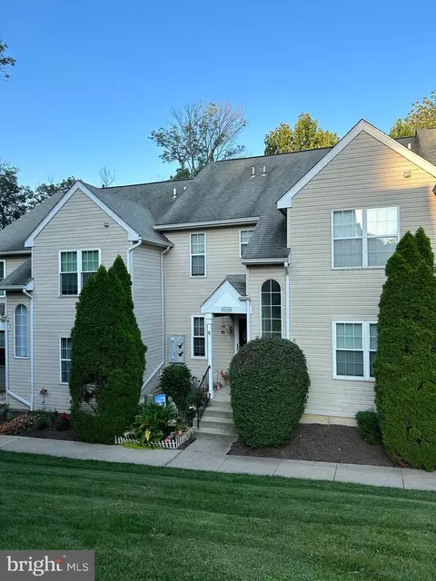 402 Derry Dr #402, Aston, PA 19014