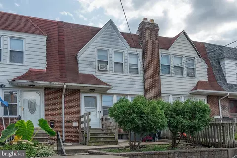 7066 Ruskin Ln, Upper Darby, PA 19082