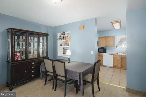 6771 Perry Ave, Upper Darby, PA 19082 photo 8