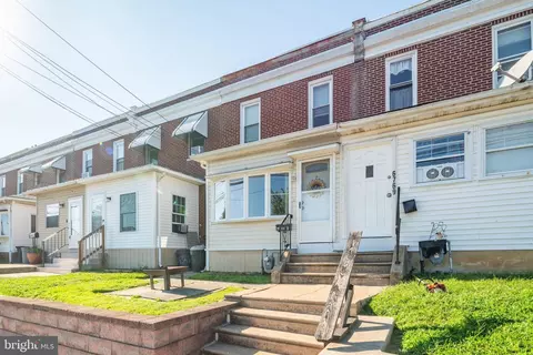 6771 Perry Ave, Upper Darby, PA 19082 photo 2